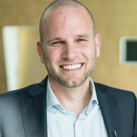 Niels Van Quaquebeke